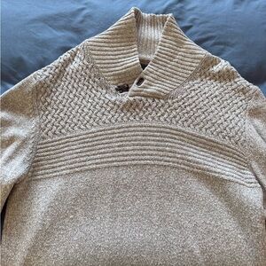 Men's light gray Sweater with Textured Design